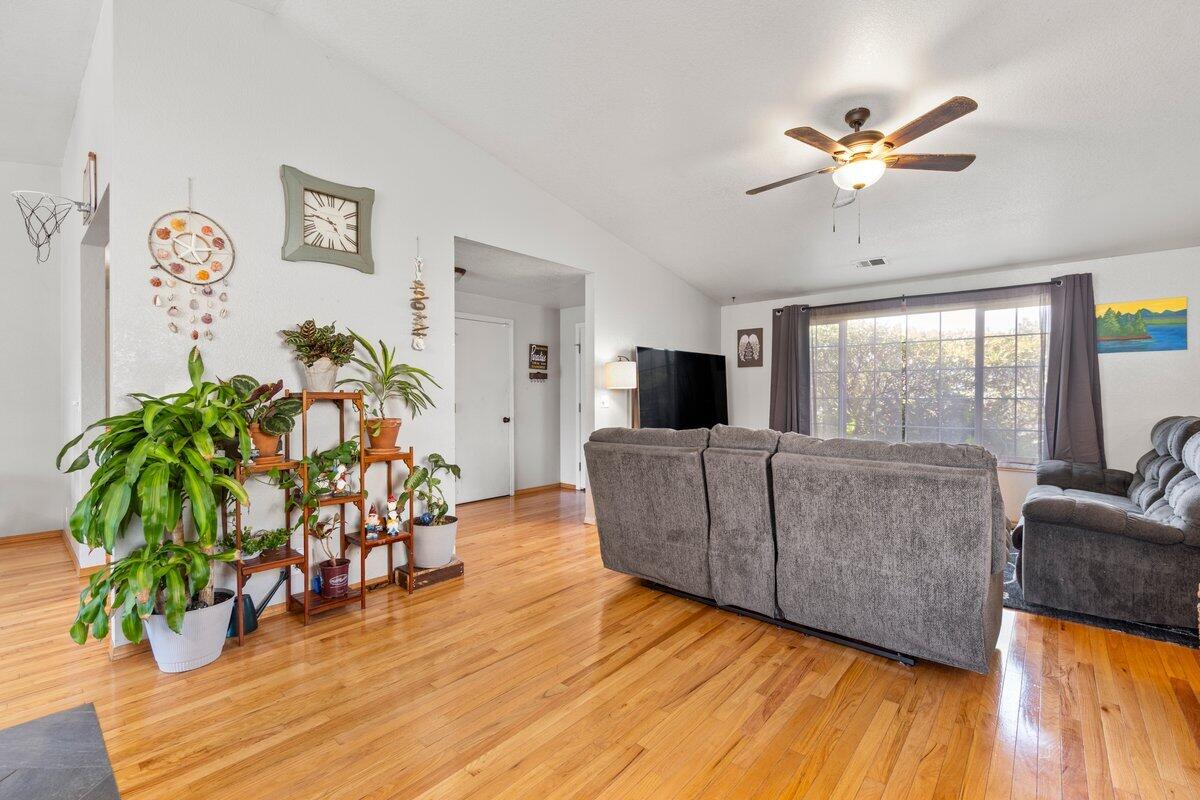 1400 Bates Road McKinleyville, CA 95519 - Photo 5 of 18