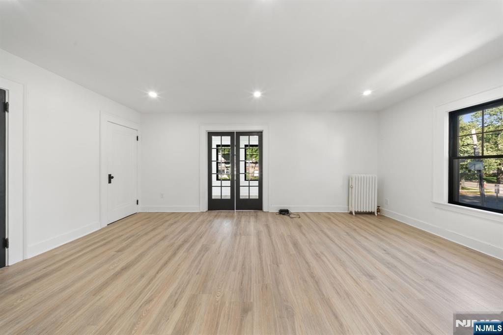 11 West Gouverneur Avenue, Unit 2 Rutherford, NJ 07070 - Photo 18 of 20