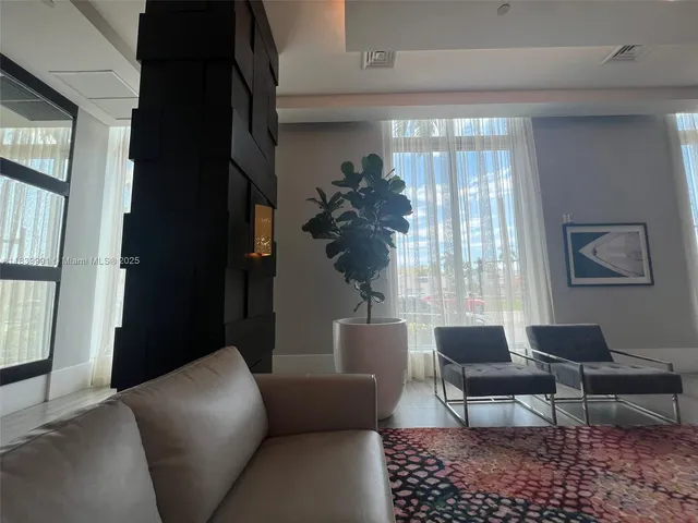 $265,000 | 140 South Dixie Highway, Unit 708, Hollywood, FL 33020