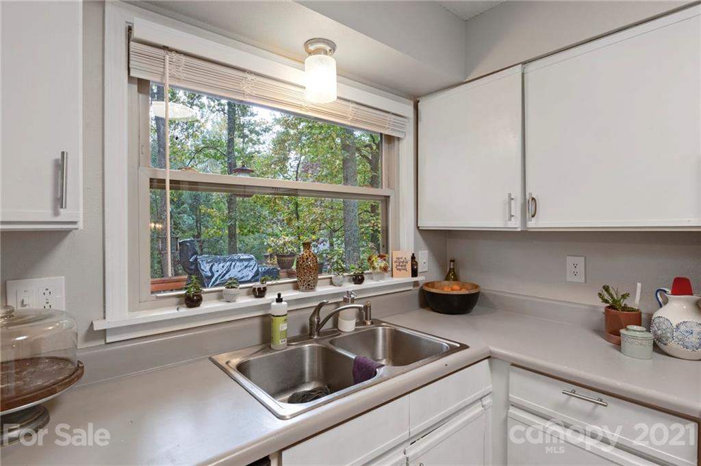 795 Fanning Bridge Road Fletcher, NC 28732 - Photo 10 of 25 Gallery Image 10