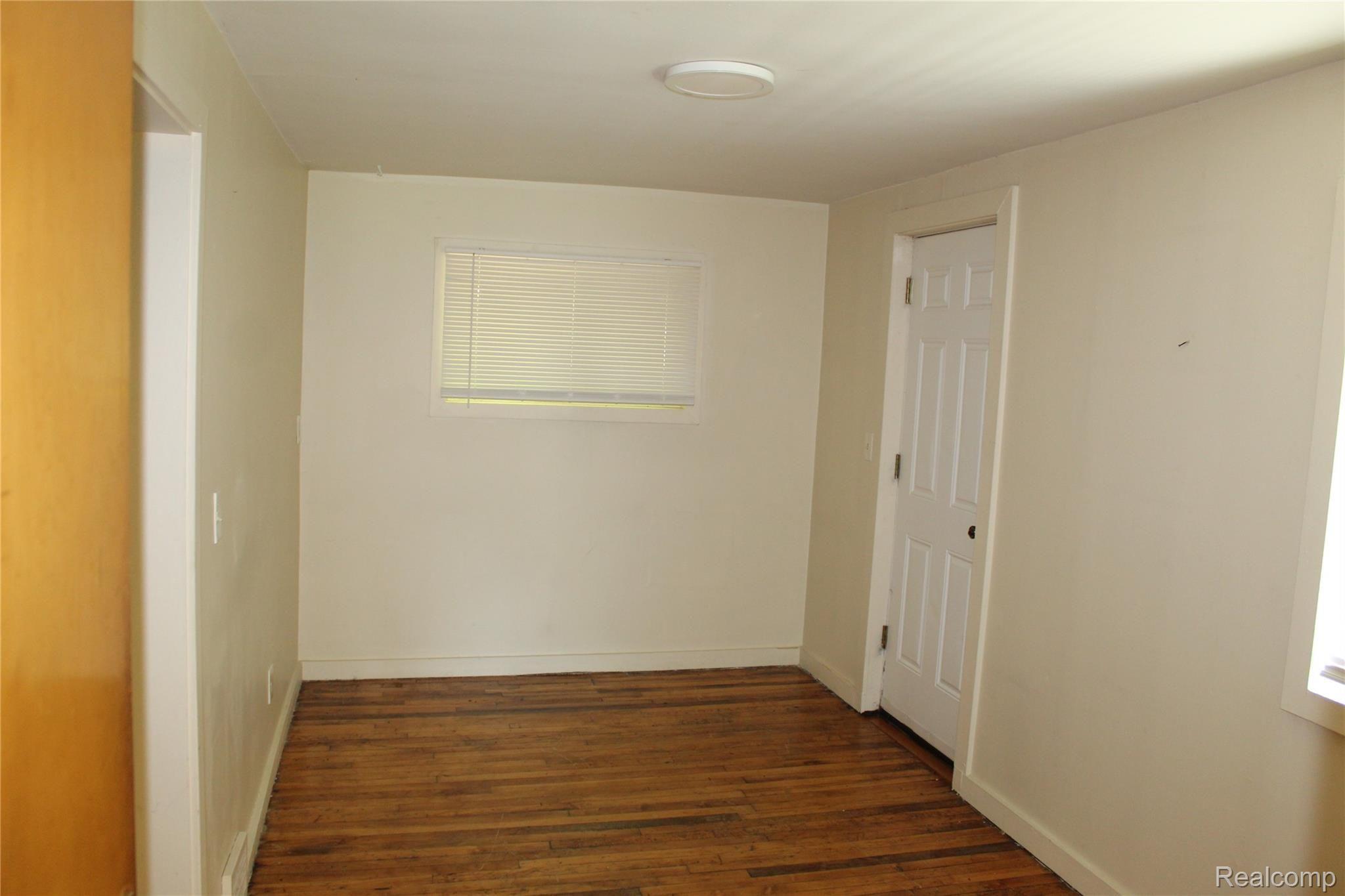 5070 Branch Road Flint, MI 48506 - Photo 14 of 47 IMG_6204.JPG