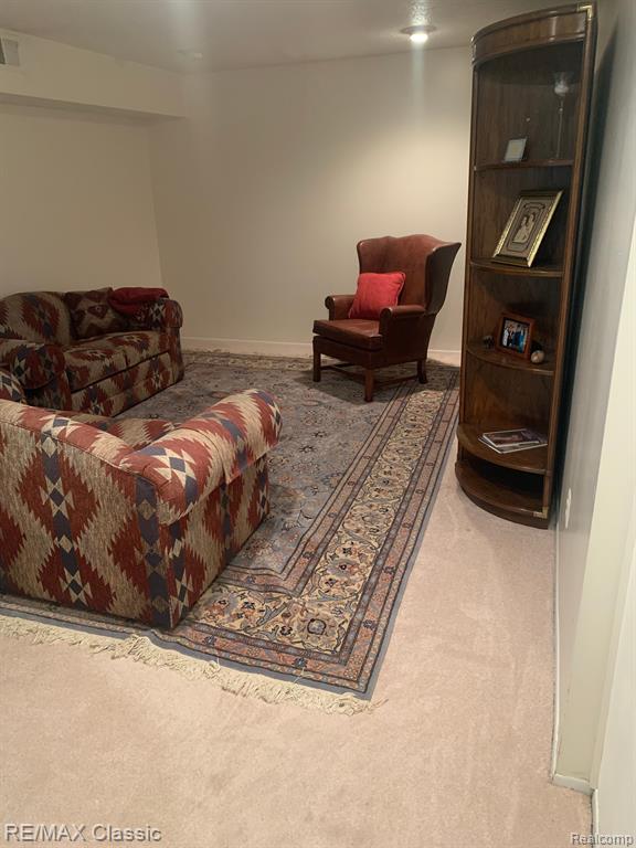 22260 Pondview Novi, MI 48375 - Photo 15 of 15