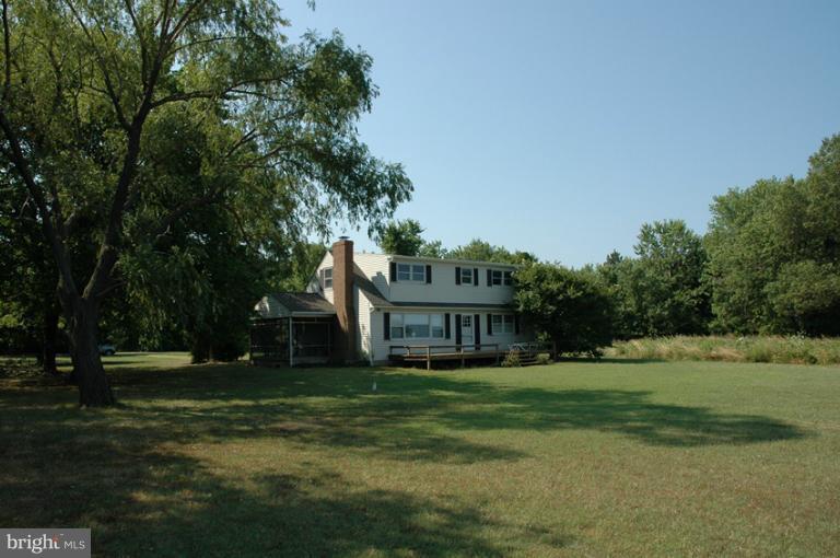 Exterior (Front)