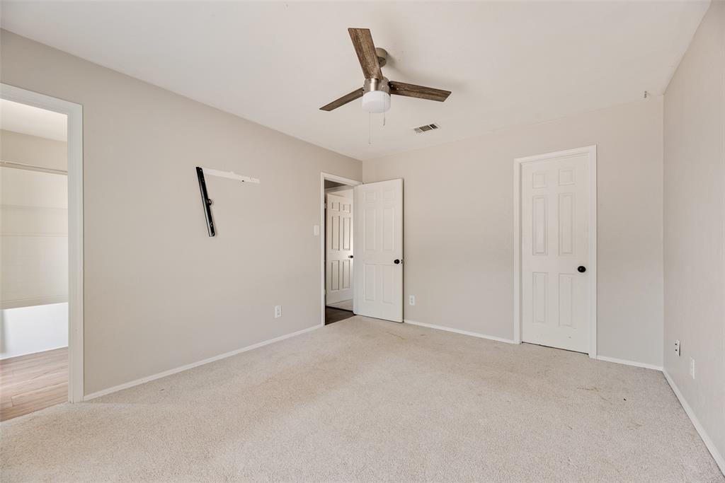 11136 McCree Road Dallas, TX 75238 - Photo 13 of 21 a view of an empty room