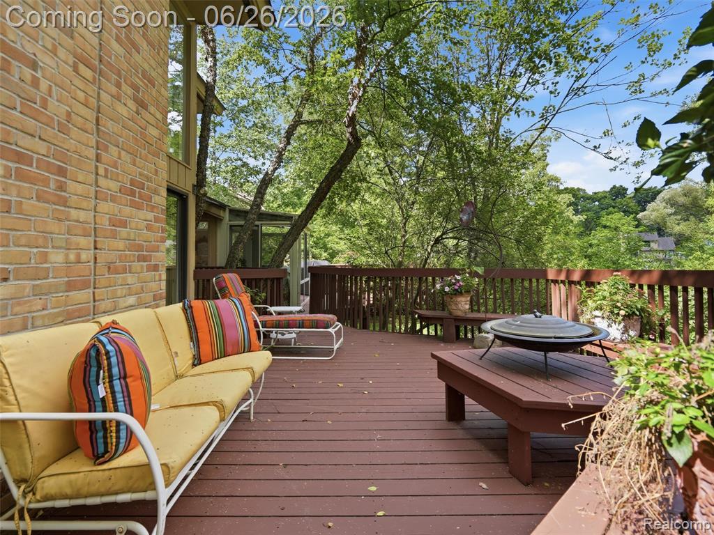 4751 Rolling Ridge Road West Bloomfield, MI 48323 - Photo 42 of 50