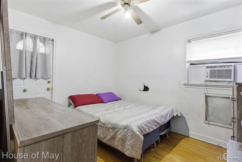 11411 Marion Redford, MI 48239 - Photo 6 of 12