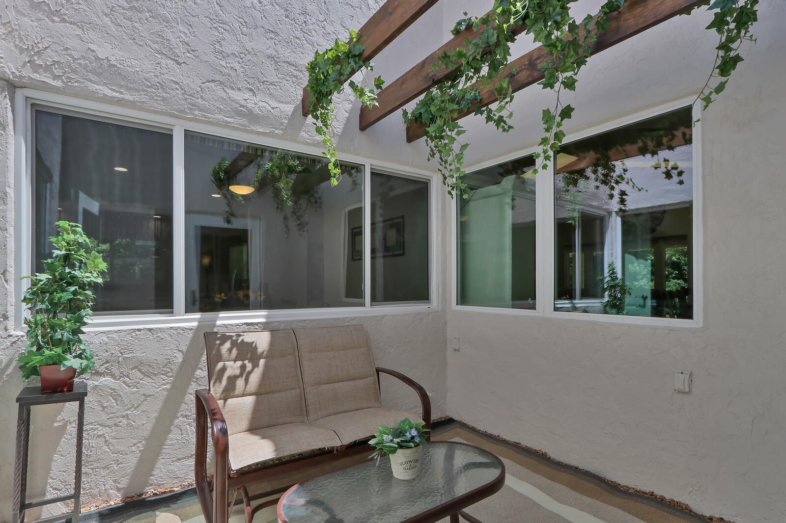 15094 Alexander Run Jupiter, FL 33478 - Photo 21 of 70 atrium sitting area
