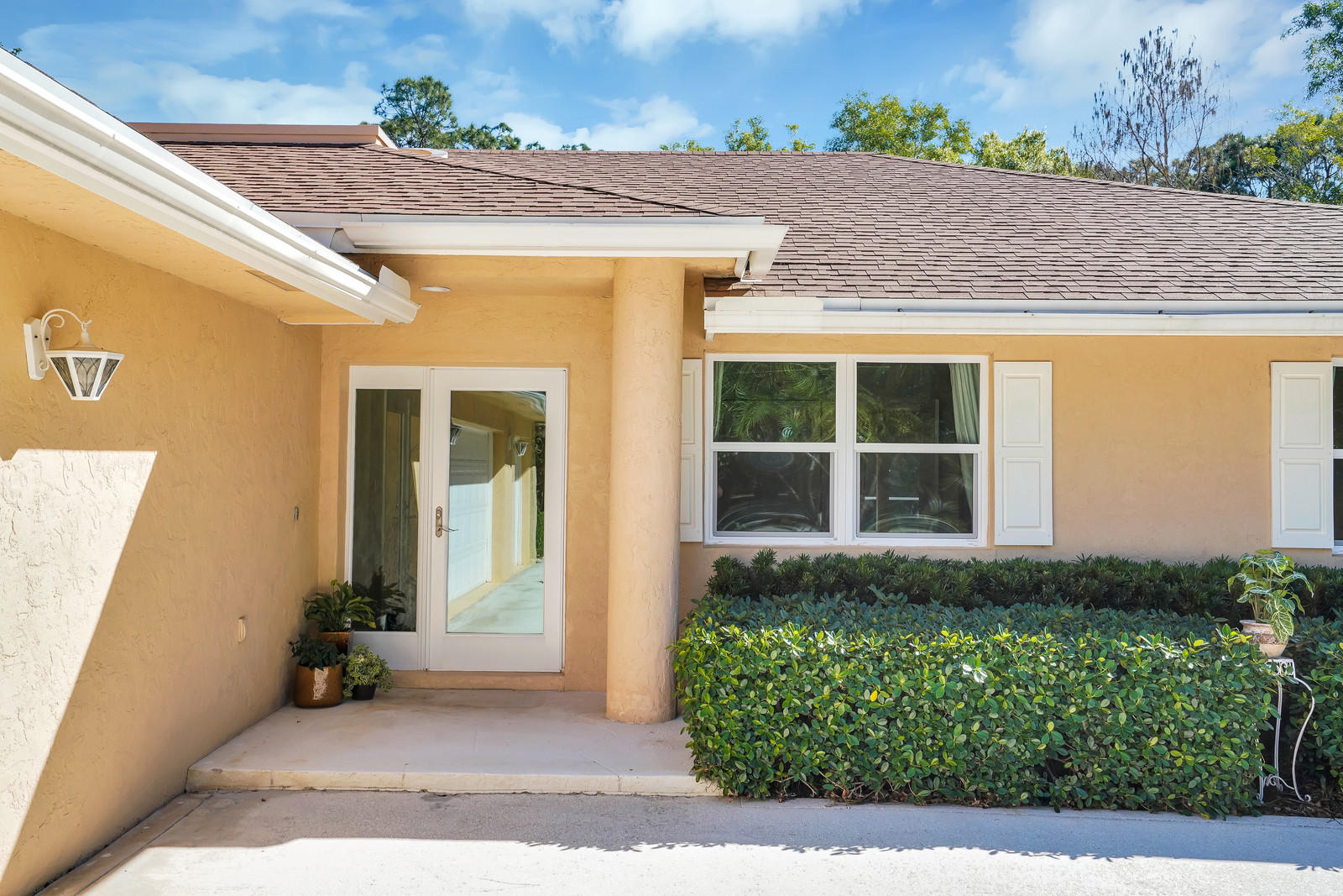 15094 Alexander Run Jupiter, FL 33478 - Photo 3 of 70 front exterior