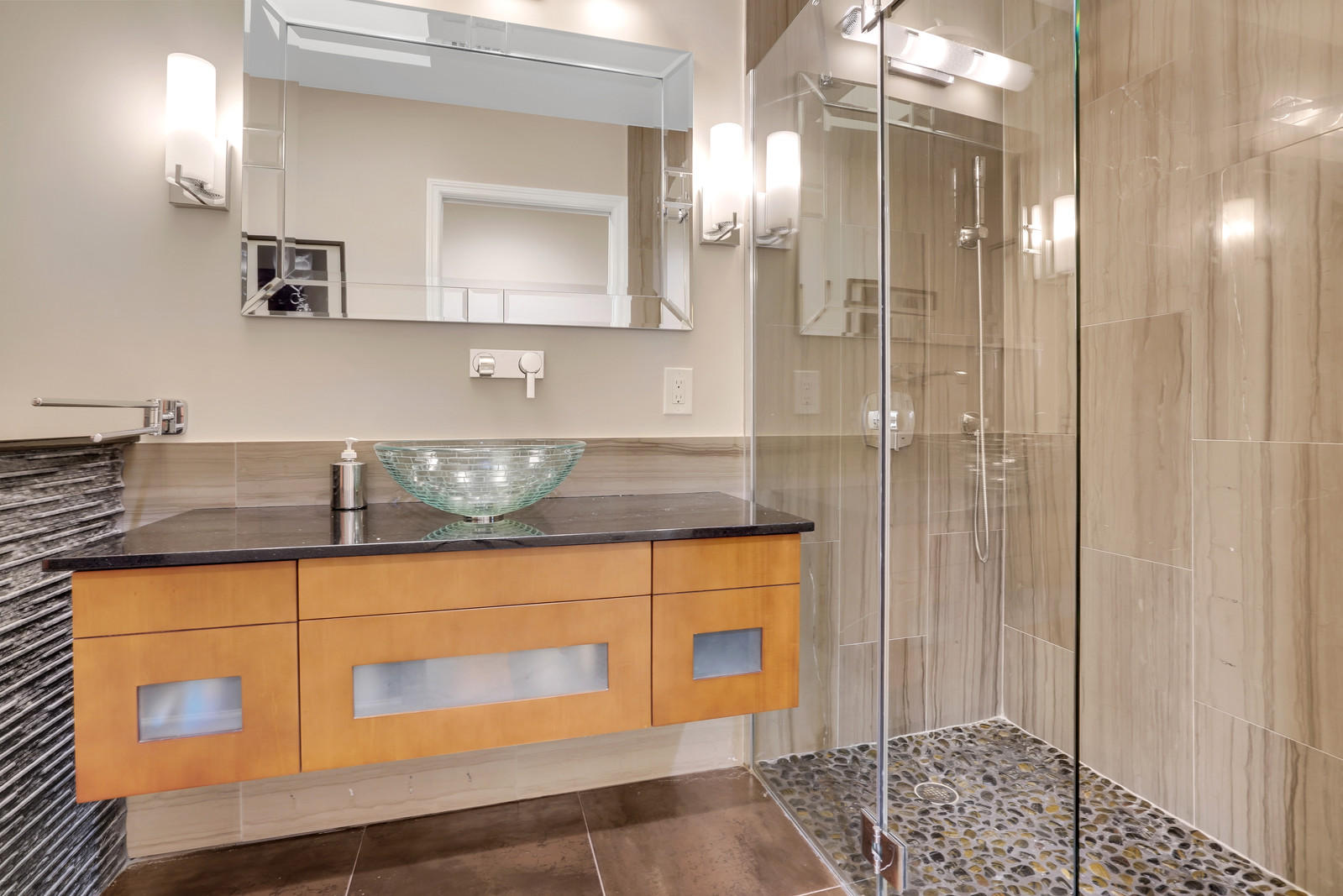 15094 Alexander Run Jupiter, FL 33478 - Photo 31 of 70 renovated guest bathroom