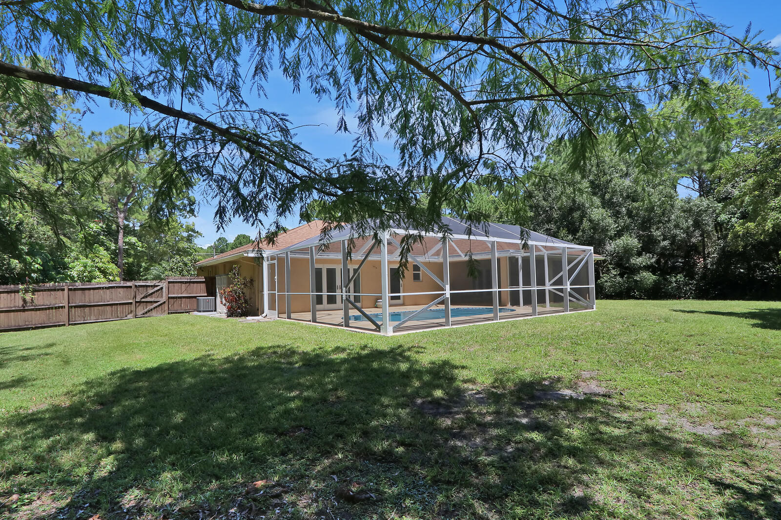 15094 Alexander Run Jupiter, FL 33478 - Photo 48 of 70 privacy fence