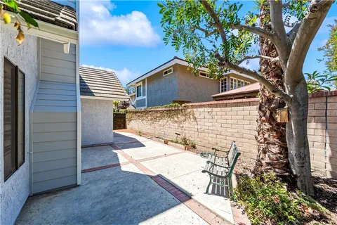 $1,355,000 | 3462 Windsor Court, Costa Mesa, CA 92626
