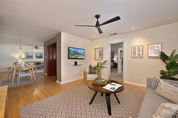 $985,000 | 4033 Cayente Way, Sacramento, CA 95864