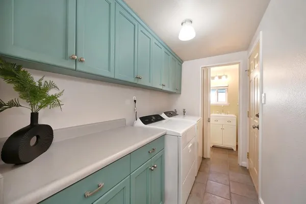 $985,000 | 4033 Cayente Way, Sacramento, CA 95864