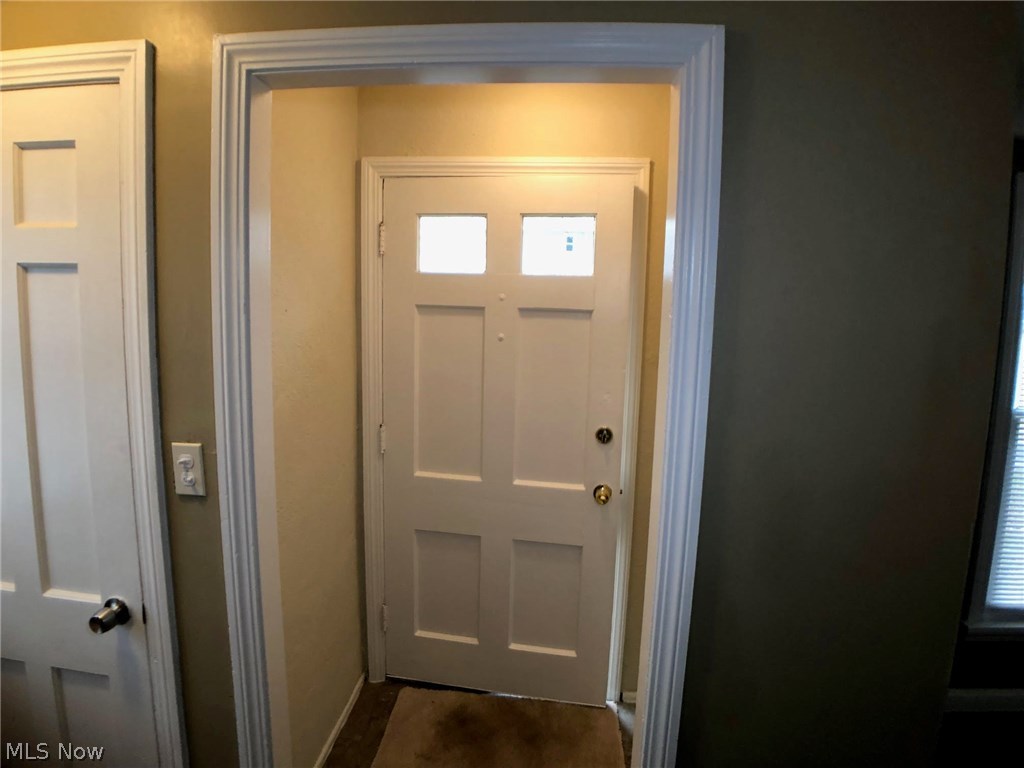 4003 Northampton Road Cleveland Heights, OH 44121 - Photo 6 of 33