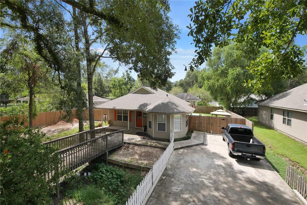 1920 Labarre Street Mandeville, LA 70448 - Photo 1 of 18 Gallery Image 1