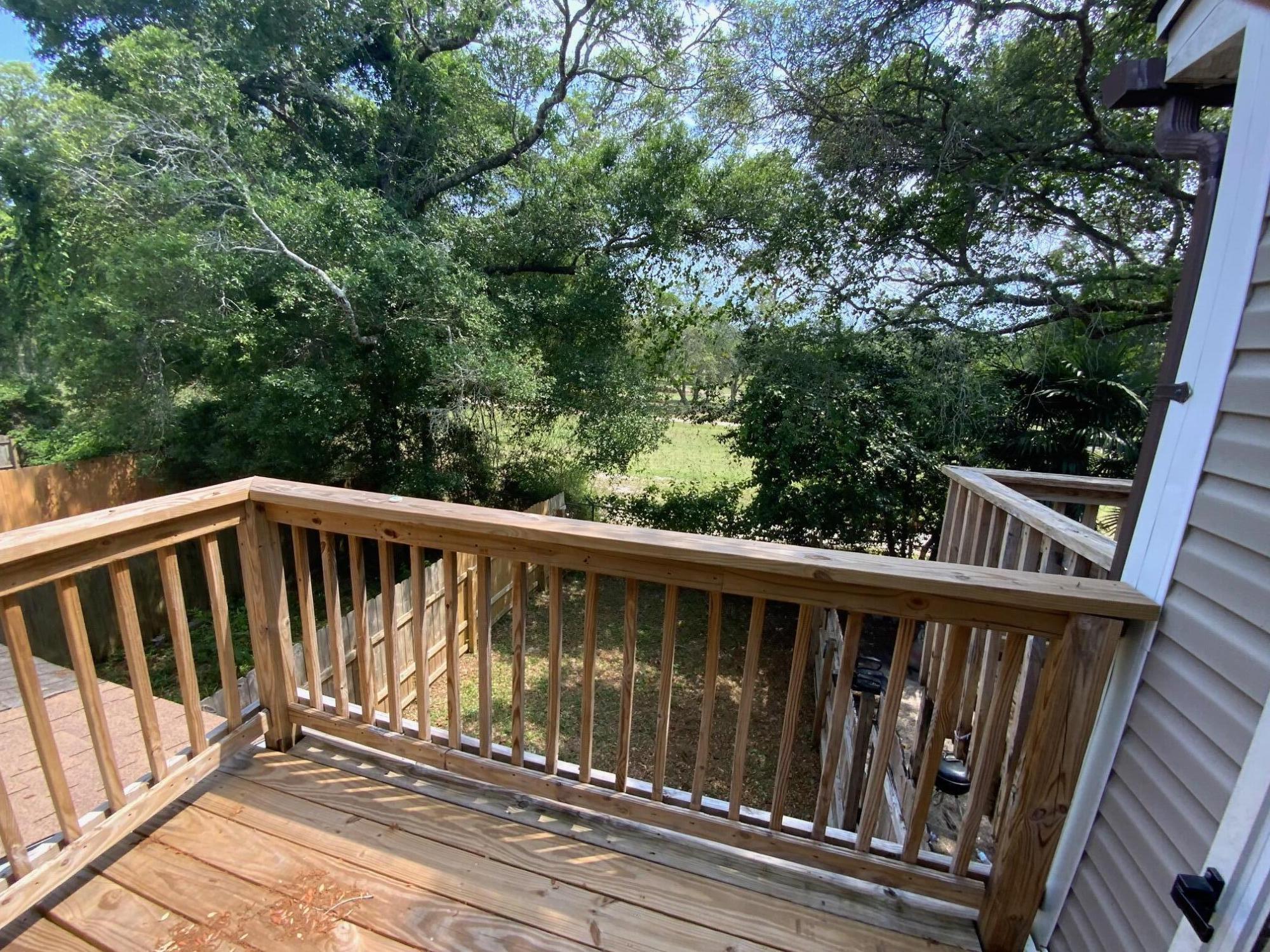 830 Shadow Lane Fort Walton Beach, FL 32547 - Photo 9 of 11 a view of roof deck