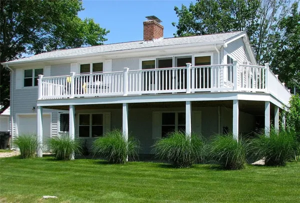 $4,400 | 10 Burbank Avenue, Narragansett, RI 02882