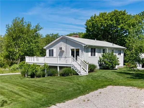 $4,400 | 10 Burbank Avenue, Narragansett, RI 02882