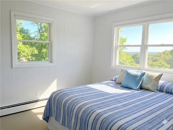 $4,400 | 10 Burbank Avenue, Narragansett, RI 02882