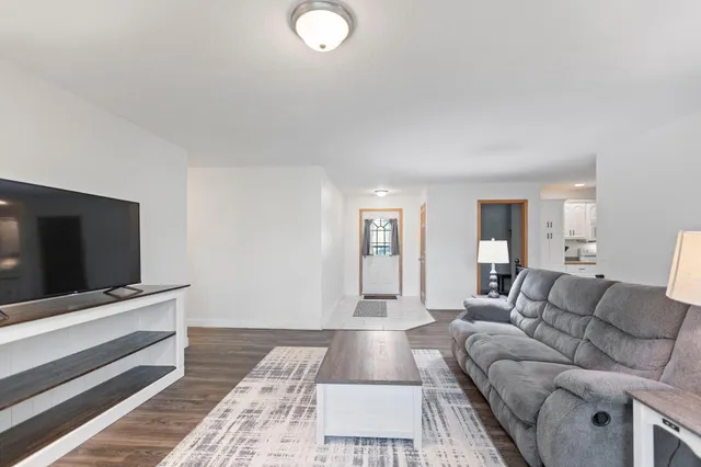 $399,900 | 3102 8th Avenue Northwest, Faribault, MN 55021