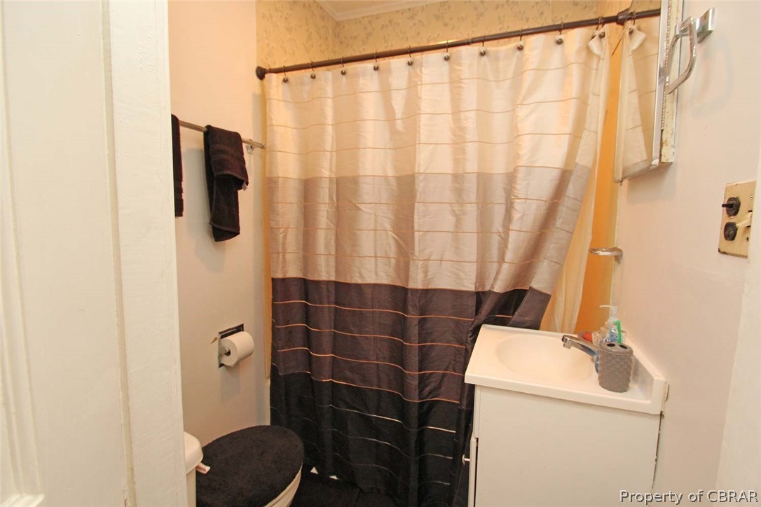 3082 White Chapel Road Lancaster, VA 22503 - Photo 19 of 32 Downstairs Full Bathroom