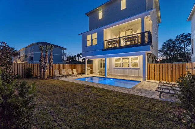 $1,794,998 | 16 Blue Ohana Court, Miramar Beach, FL 32550