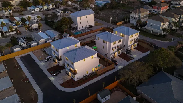$1,794,998 | 16 Blue Ohana Court, Miramar Beach, FL 32550