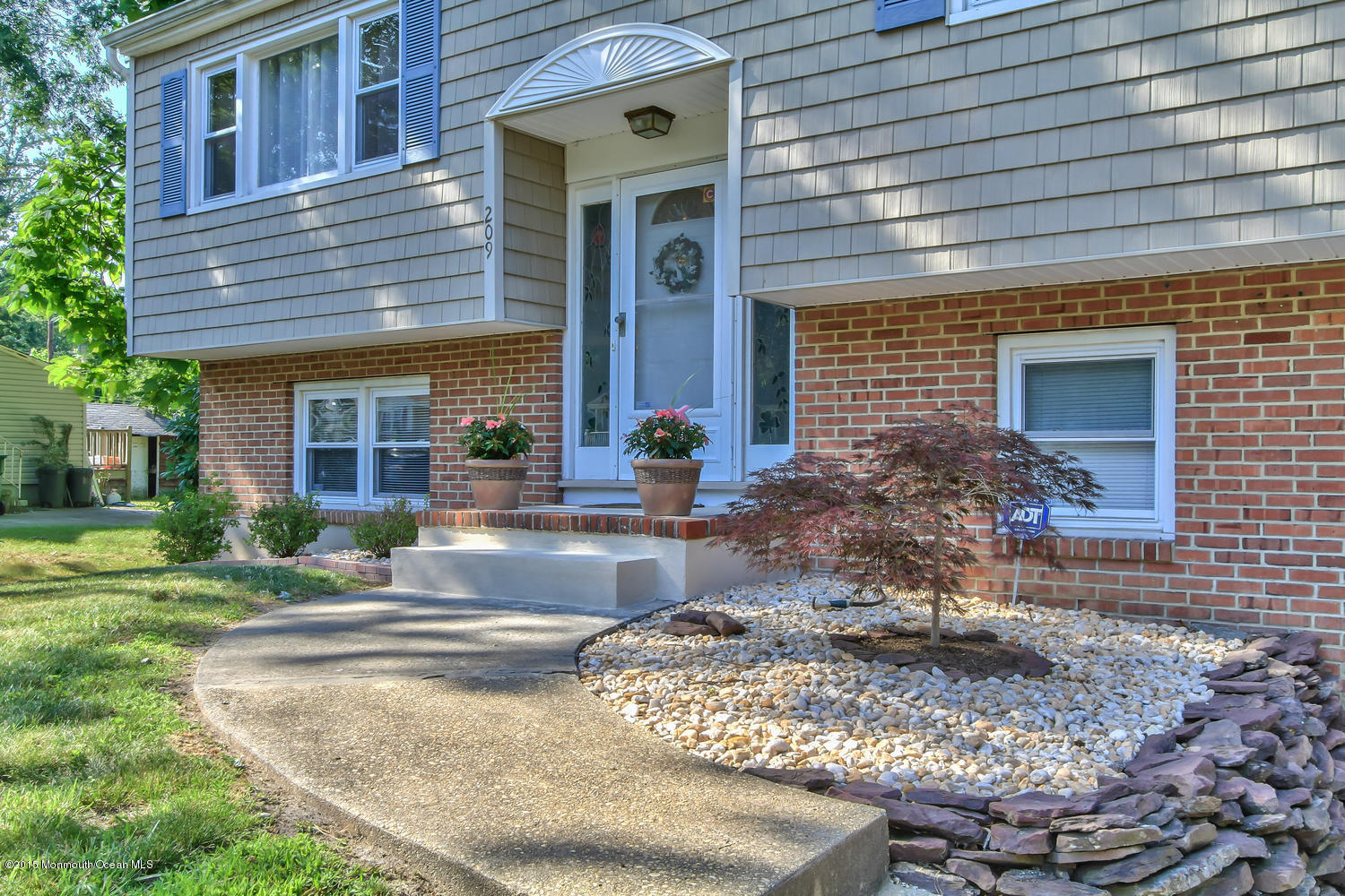 209 Durand Road Neptune Township, NJ 07753 - Photo 3 of 43 209 Durand Rd Neptune NJ 07753-large-007