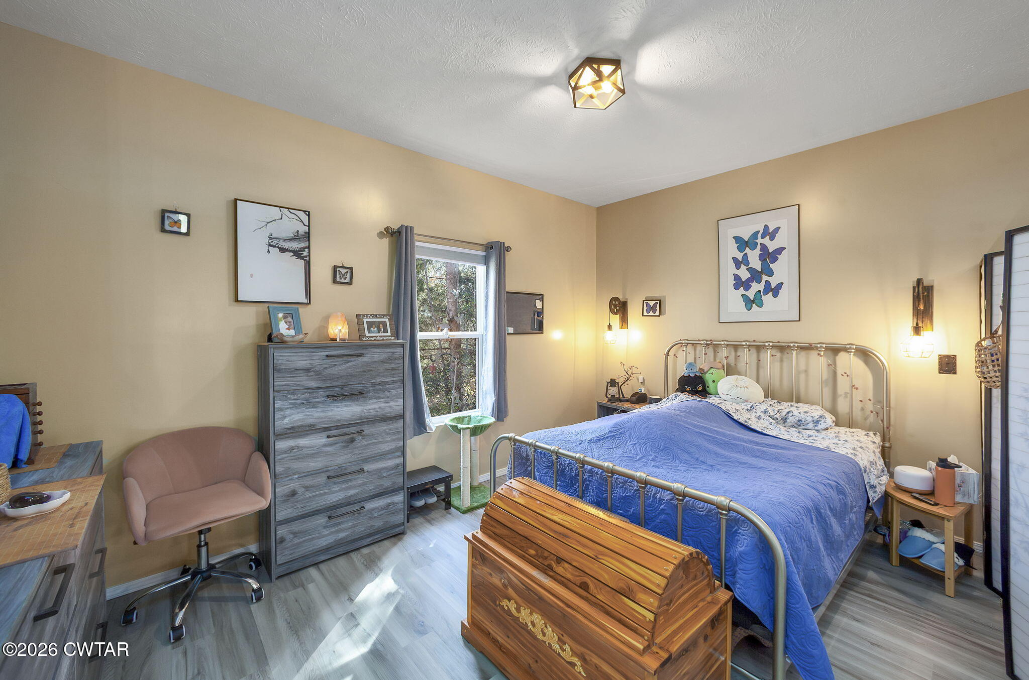 372 Aubrey Fergerson Road Gadsden, TN 38337 - Photo 44 of 50 a bedroom with a bed and a table in it