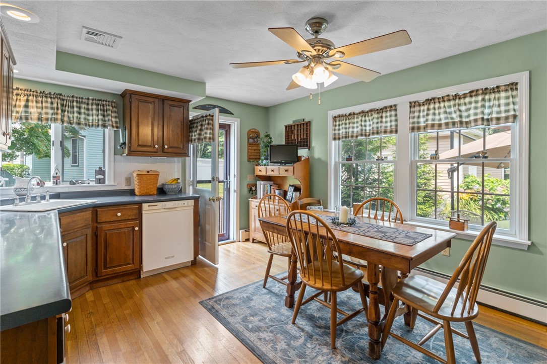 90 Foster Sheldon Road South Kingstown, RI 02879 - Photo 16 of 37 Gallery Image 16