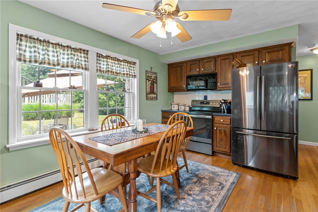 90 Foster Sheldon Road South Kingstown, RI 02879 - Photo 17 of 37 Gallery Image 17
