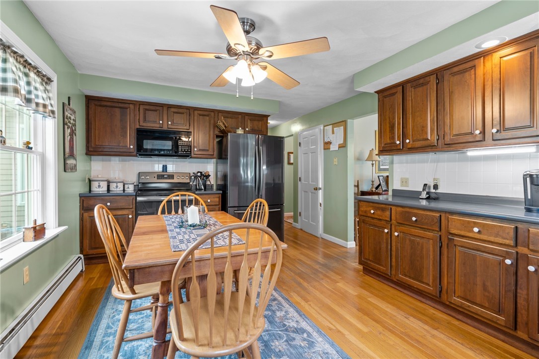 90 Foster Sheldon Road South Kingstown, RI 02879 - Photo 18 of 37 Gallery Image 18