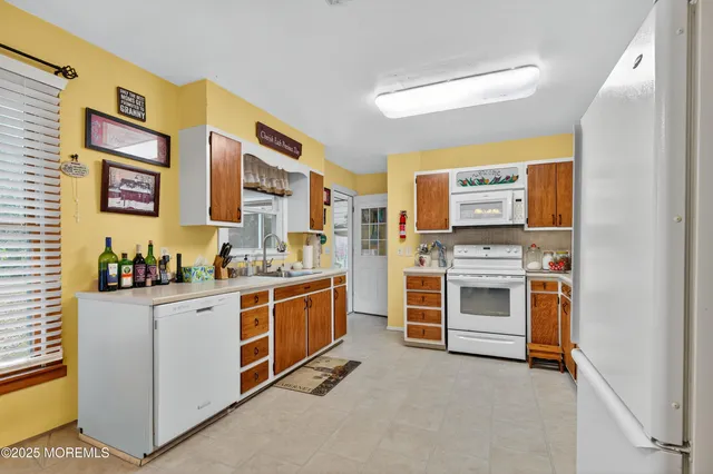 $825,000 | 5 Buckalew Drive, New Egypt, NJ 08533