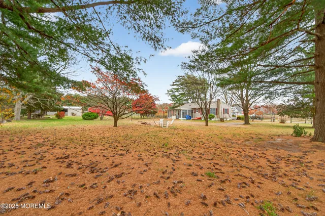 $825,000 | 5 Buckalew Drive, New Egypt, NJ 08533