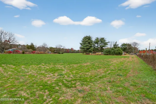 $825,000 | 5 Buckalew Drive, New Egypt, NJ 08533