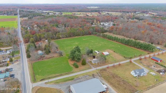 $825,000 | 5 Buckalew Drive, New Egypt, NJ 08533