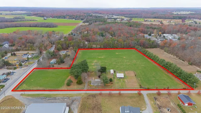 $825,000 | 5 Buckalew Drive, New Egypt, NJ 08533