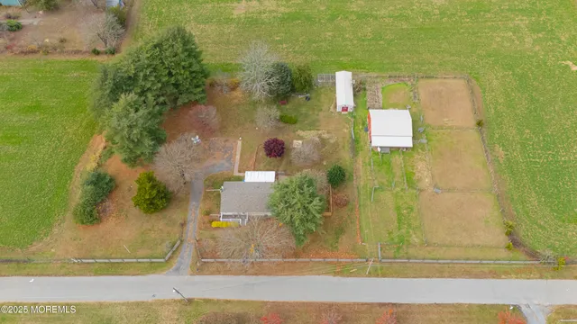 $825,000 | 5 Buckalew Drive, New Egypt, NJ 08533