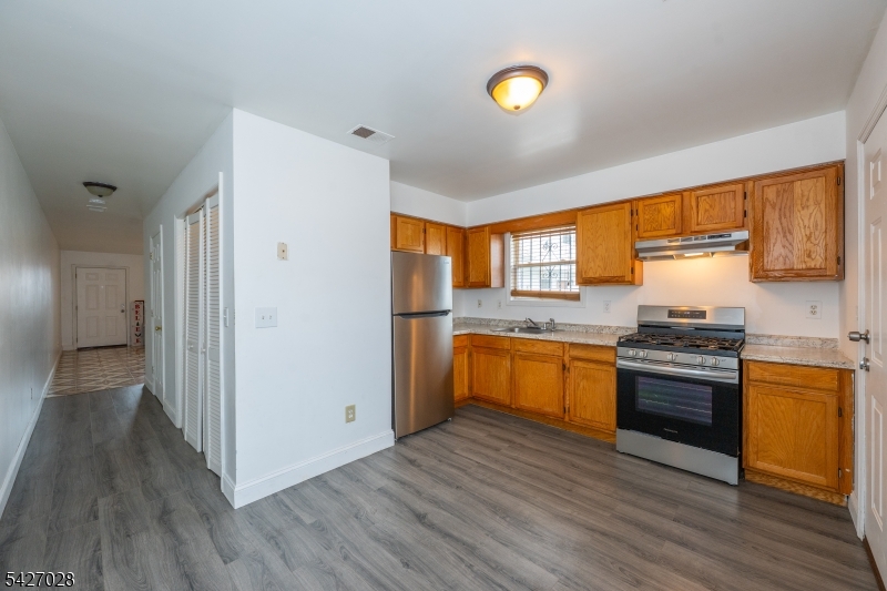 447 South 9th Street Newark, NJ 07103 - Photo 13 of 14