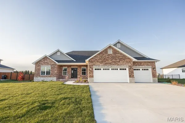 $599,900 | 1192 Widgeon Drive, Mascoutah, IL 62258