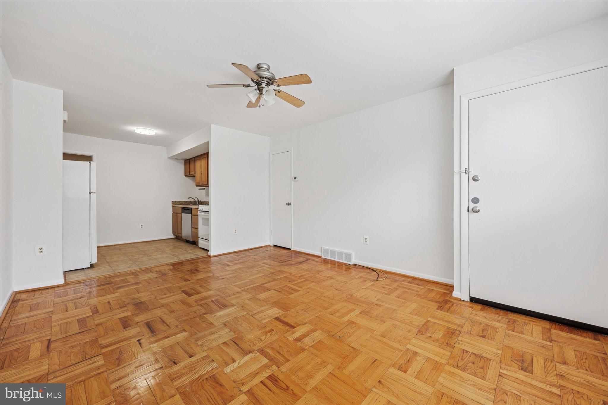 348 Ripka Street, Unit 2 Philadelphia, PA 19128 - Photo 4 of 13