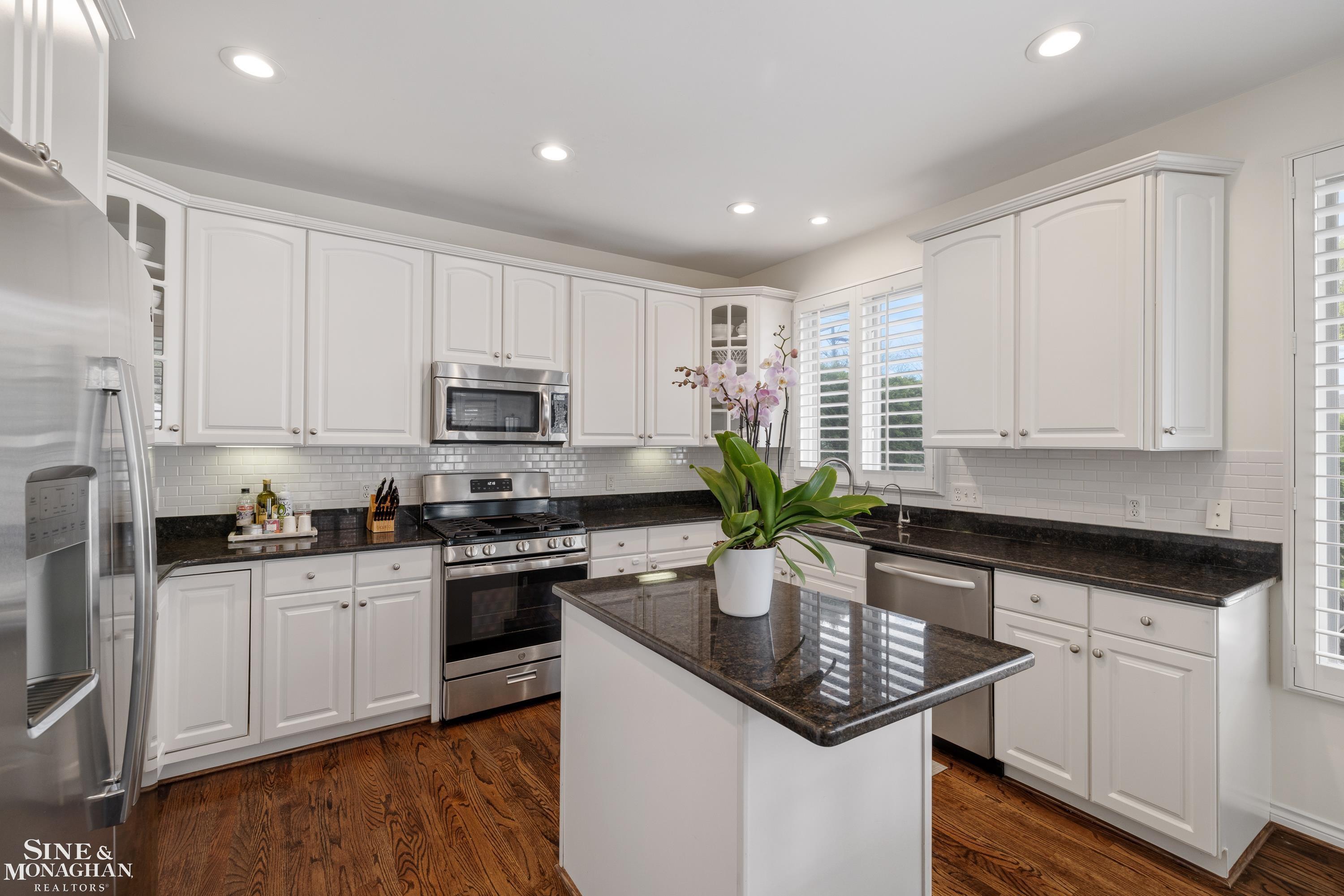 307 Taylor Avenue Rochester, MI 48307 - Photo 18 of 65 Gallery Image 18