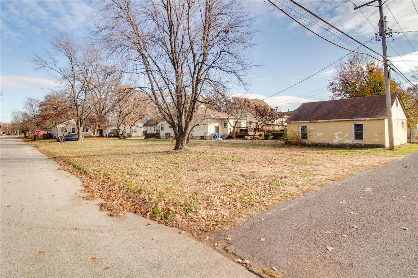 752 Rice Street Wood River, IL 62095 - Photo 12 of 14 Gallery Image 12