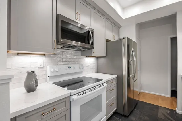 $1,200,000 | 2229 Armada Way, San Mateo, CA 94404