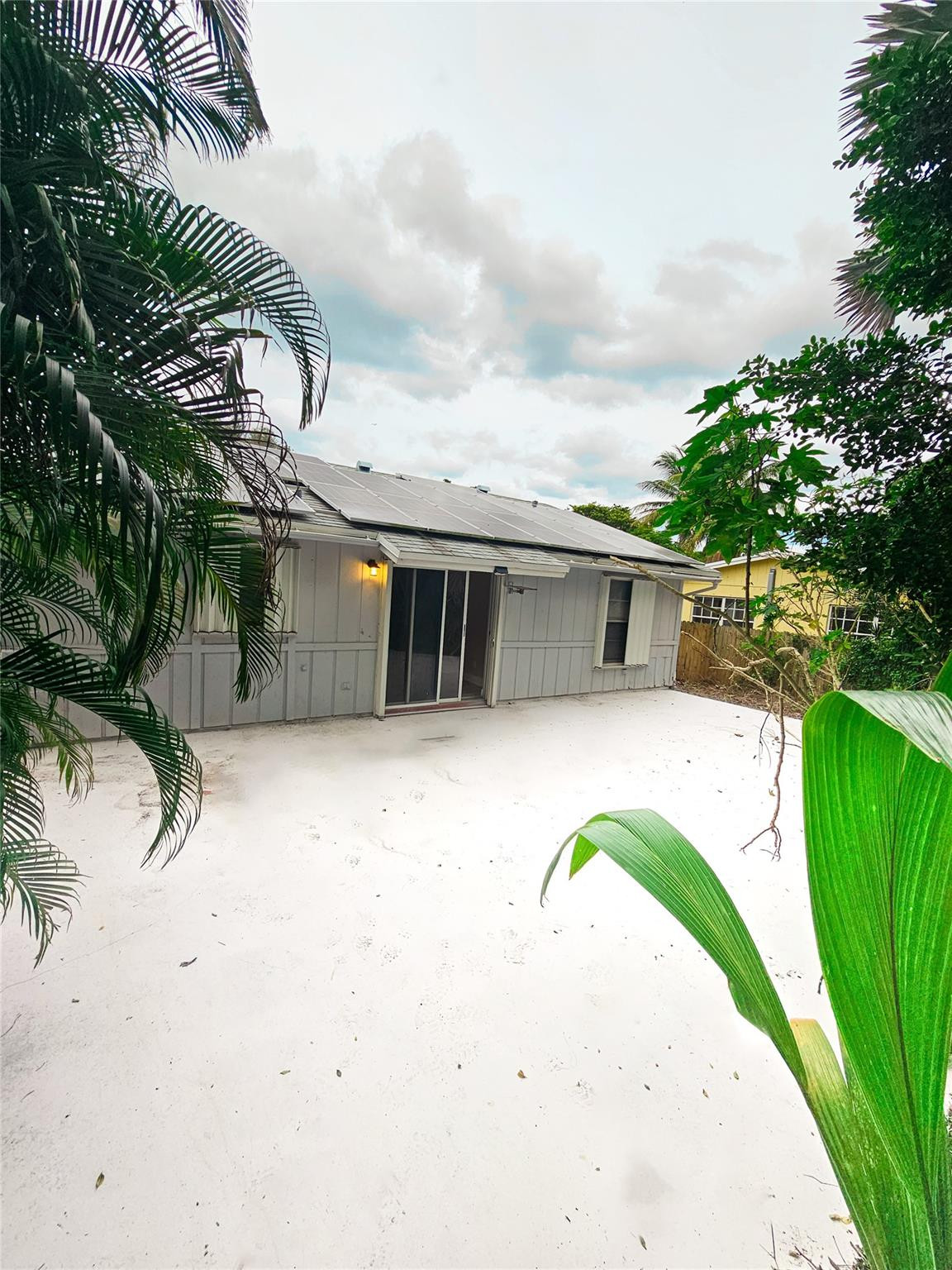 5576 Mango Road West Palm Beach, FL 33413 - Photo 13 of 14 Photo 13