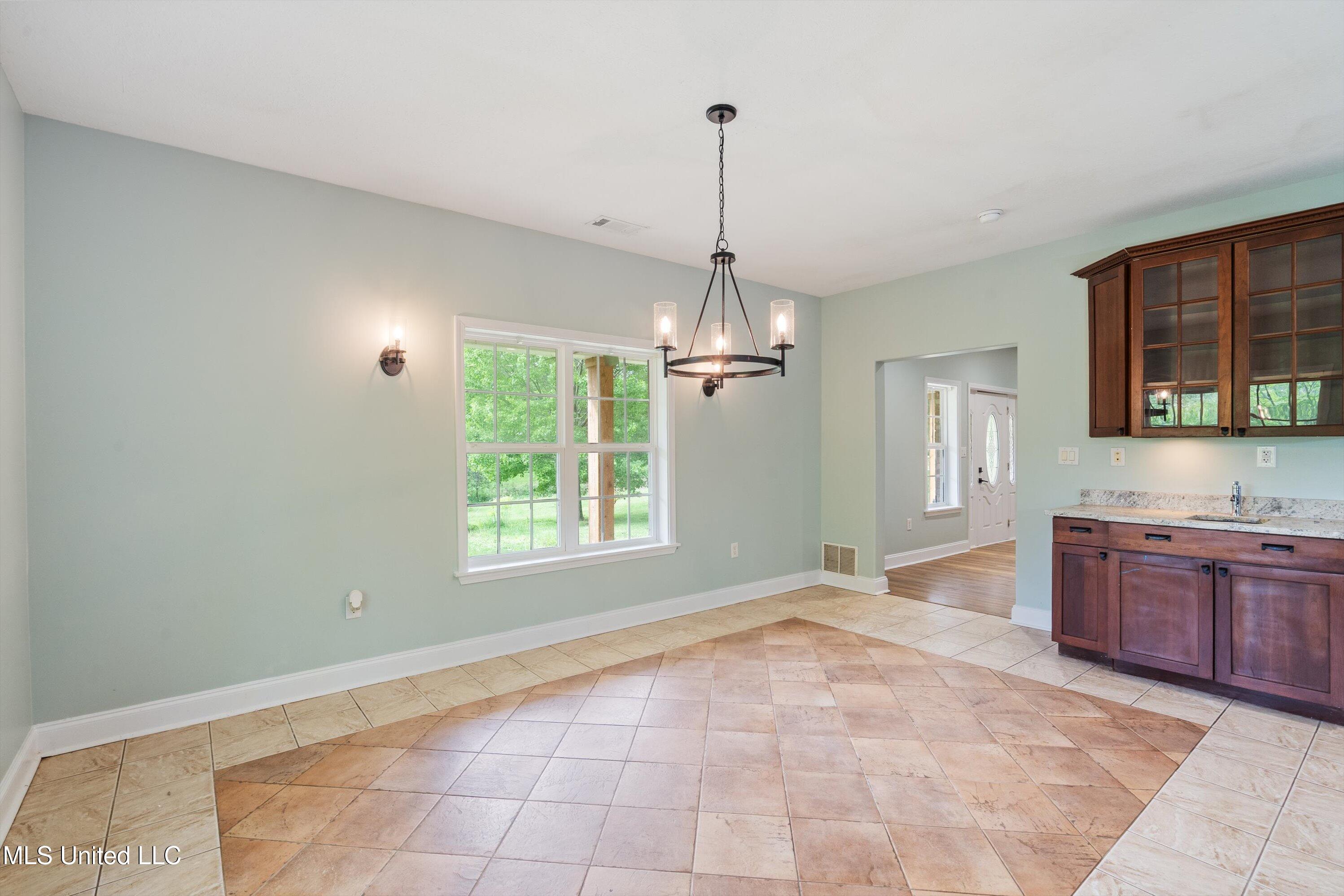 9640 Barbee Road Hernando, MS 38632 - Photo 8 of 29 08-DSC6236