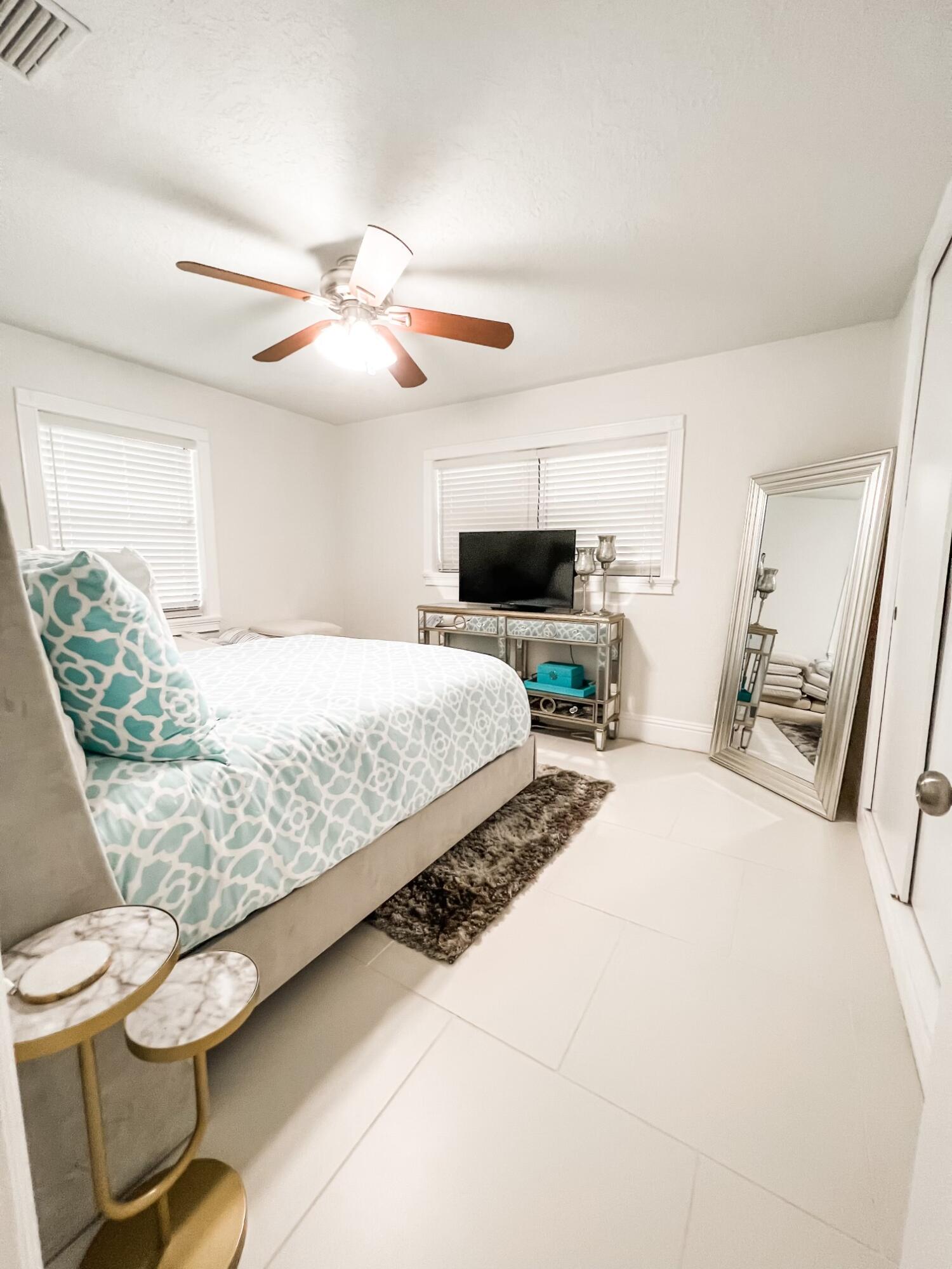 247 Forest Hill Boulevard West Palm Beach, FL 33405 - Photo 14 of 18 Bedroom 2