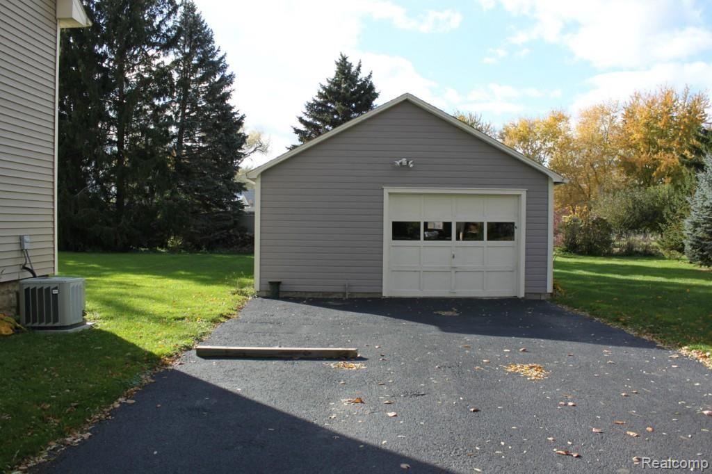 2068 East Erie Road Erie, MI 48133 - Photo 18 of 26 IMG_9413.jpg