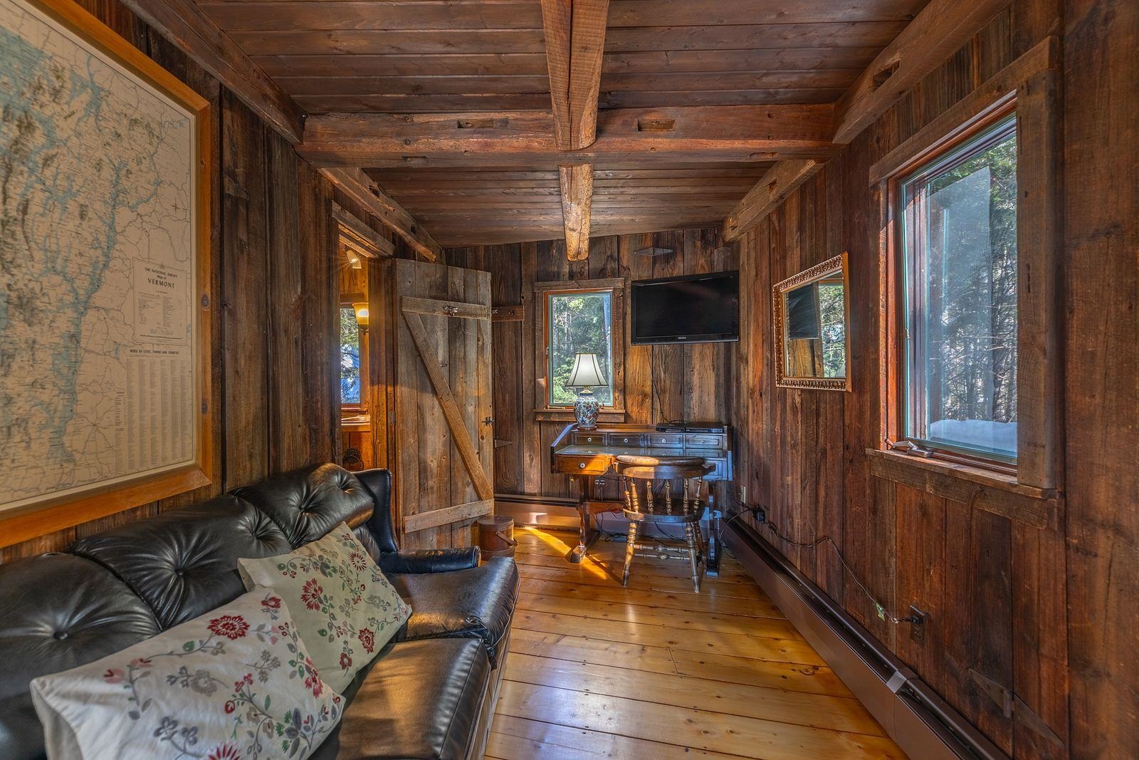 373 Highway 11 Londonderry, VT 05148 - Photo 13 of 29