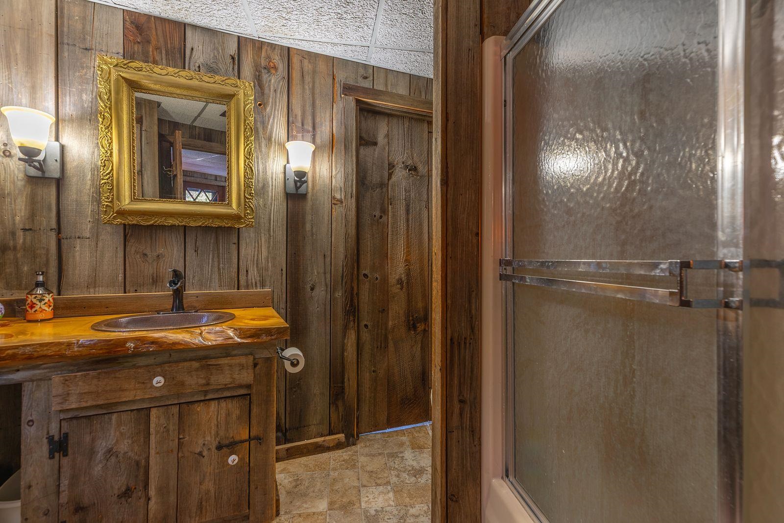 373 Highway 11 Londonderry, VT 05148 - Photo 24 of 29